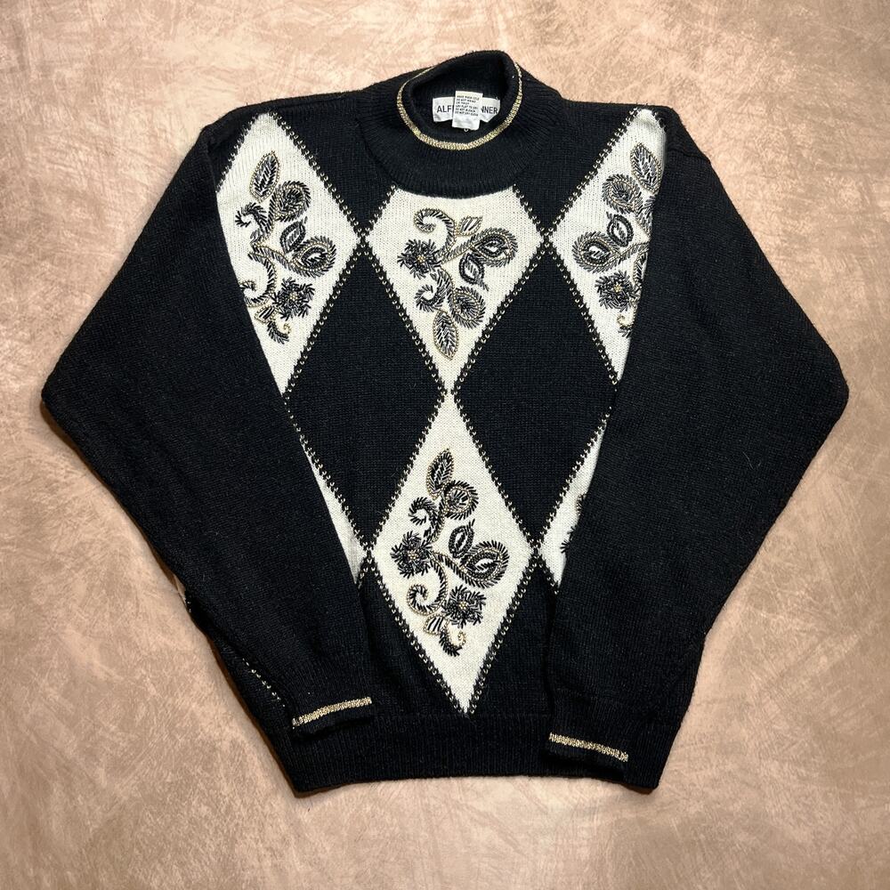 Vintage 90s Black & White Beaded Argyle Diamond Sweater Art Deco Mobwife Holiday